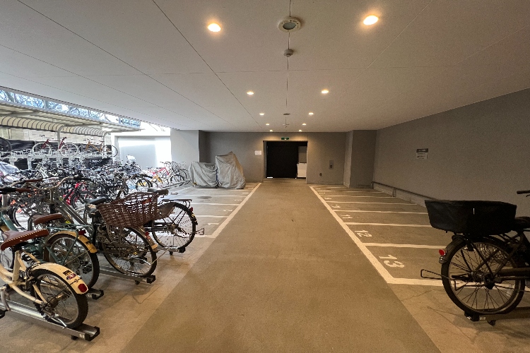 ザ・青葉通レジデンスのバイク置場